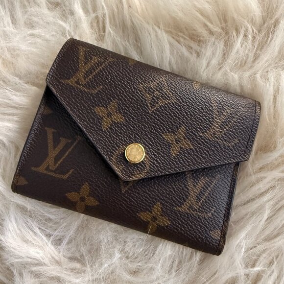 Louis Vuitton Victorine Wallet - Picture 2 of 10